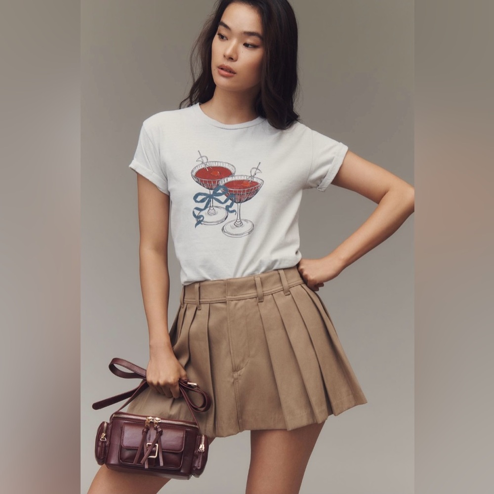 By Anthropologie Cocktail Graphic Tee Size: XS